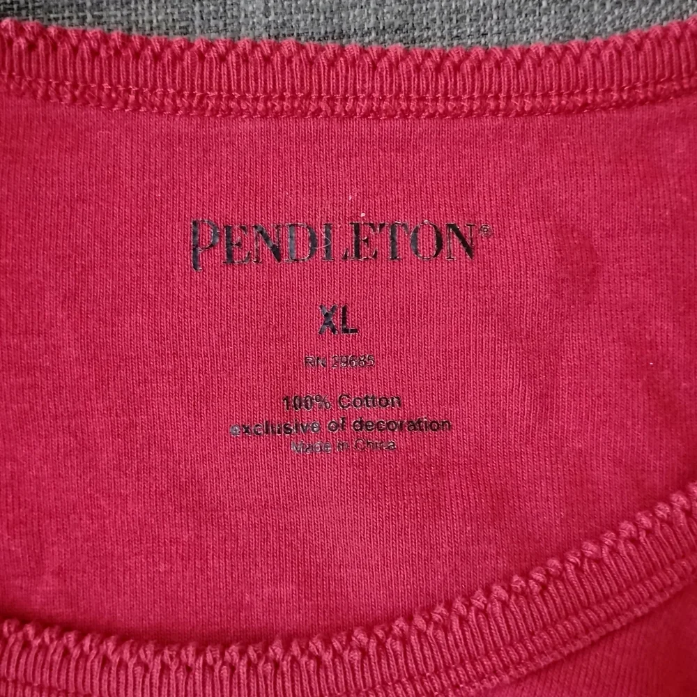 Pendleton Women's Red Graphic Tank Top Size: XL - Picture 6 of 6